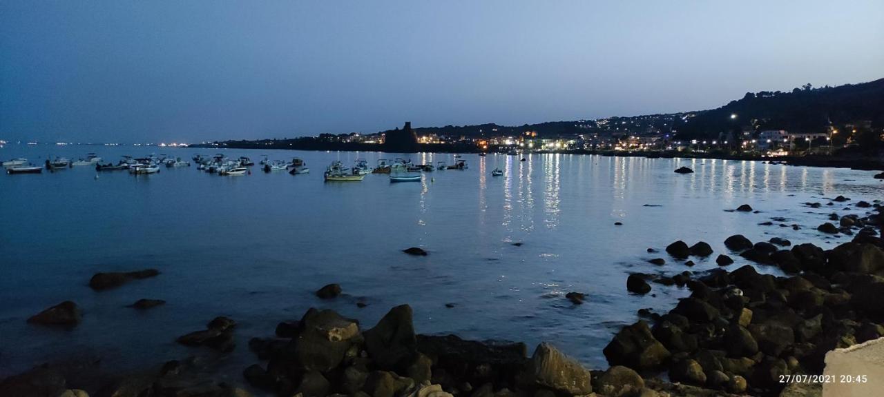 Corallo Holiday House Acitrezza Aci Trezza Zewnętrze zdjęcie