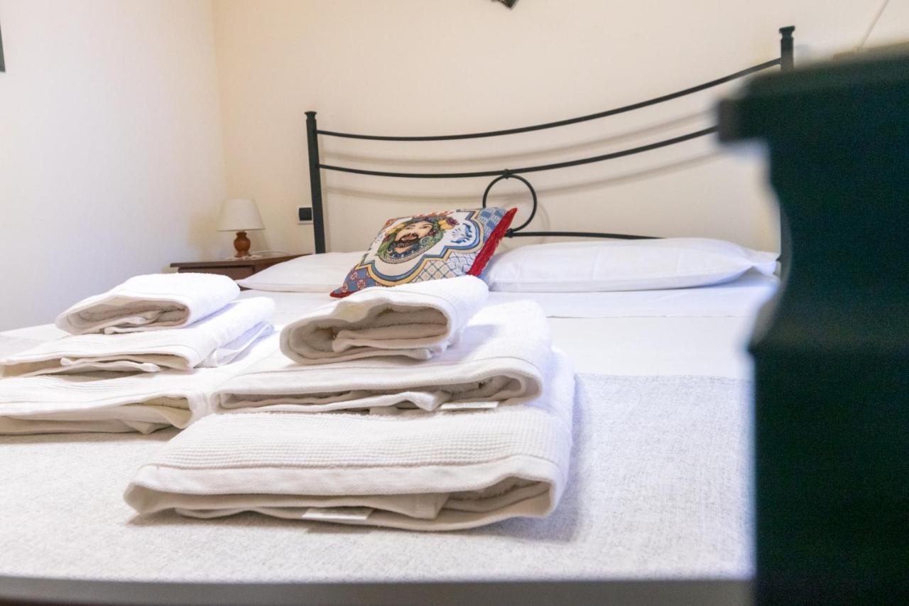 Corallo Holiday House Acitrezza Aci Trezza Zewnętrze zdjęcie