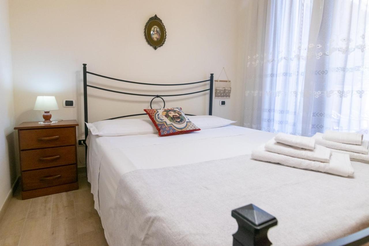 Corallo Holiday House Acitrezza Aci Trezza Zewnętrze zdjęcie